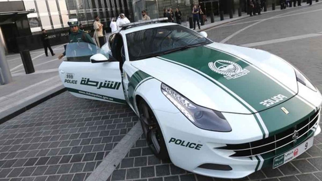 Dubai - Ferrari LaFerrari police car