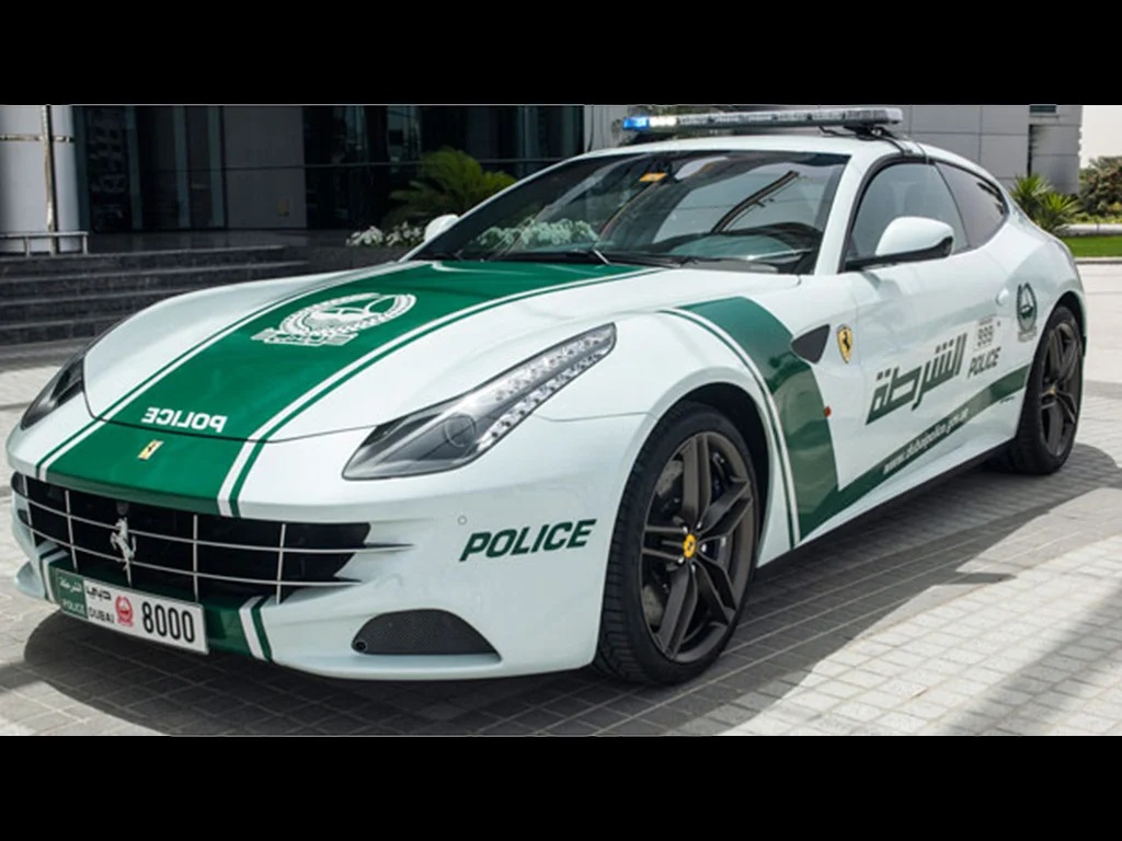 Dubai - Ferrari FF police car